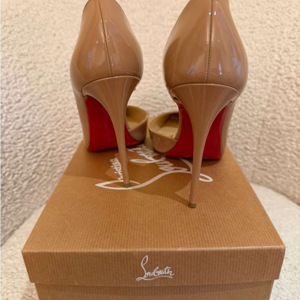 Christian Louboutin Beige Patent Leather Heels - Picture 3 of 6